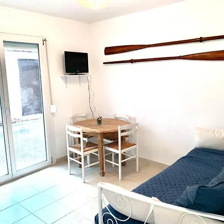 Apartment Dans Petite Familiale
